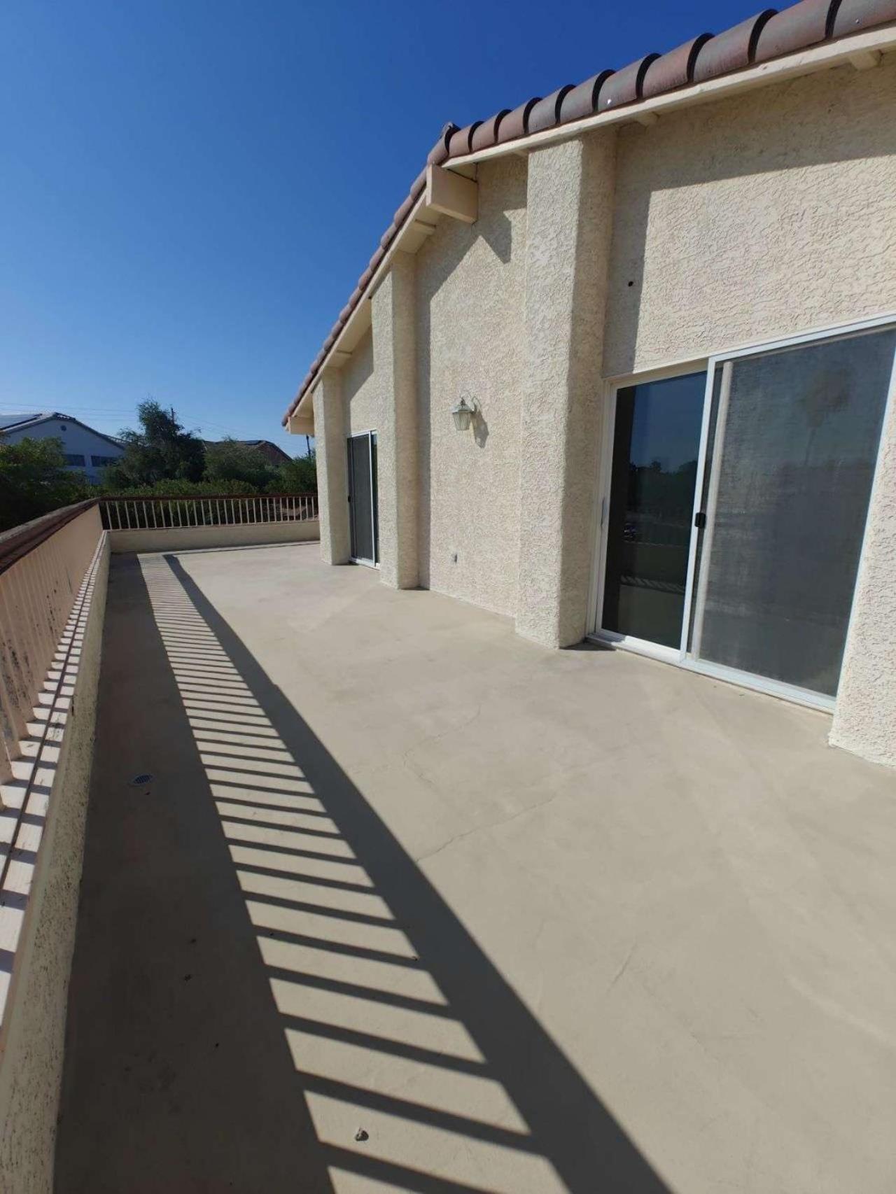 The Strip Is Just Around The Corner! Newly Renovated Luxury Modern Minimalist Villa With Large Pool! 라스베이거스 외부 사진